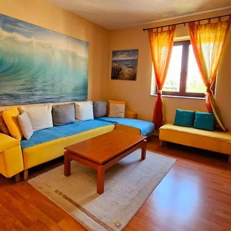 Apartmán Lovely House With Swimming Pool *