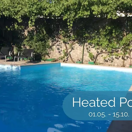 Apartment Lovely House With Swimming Pool